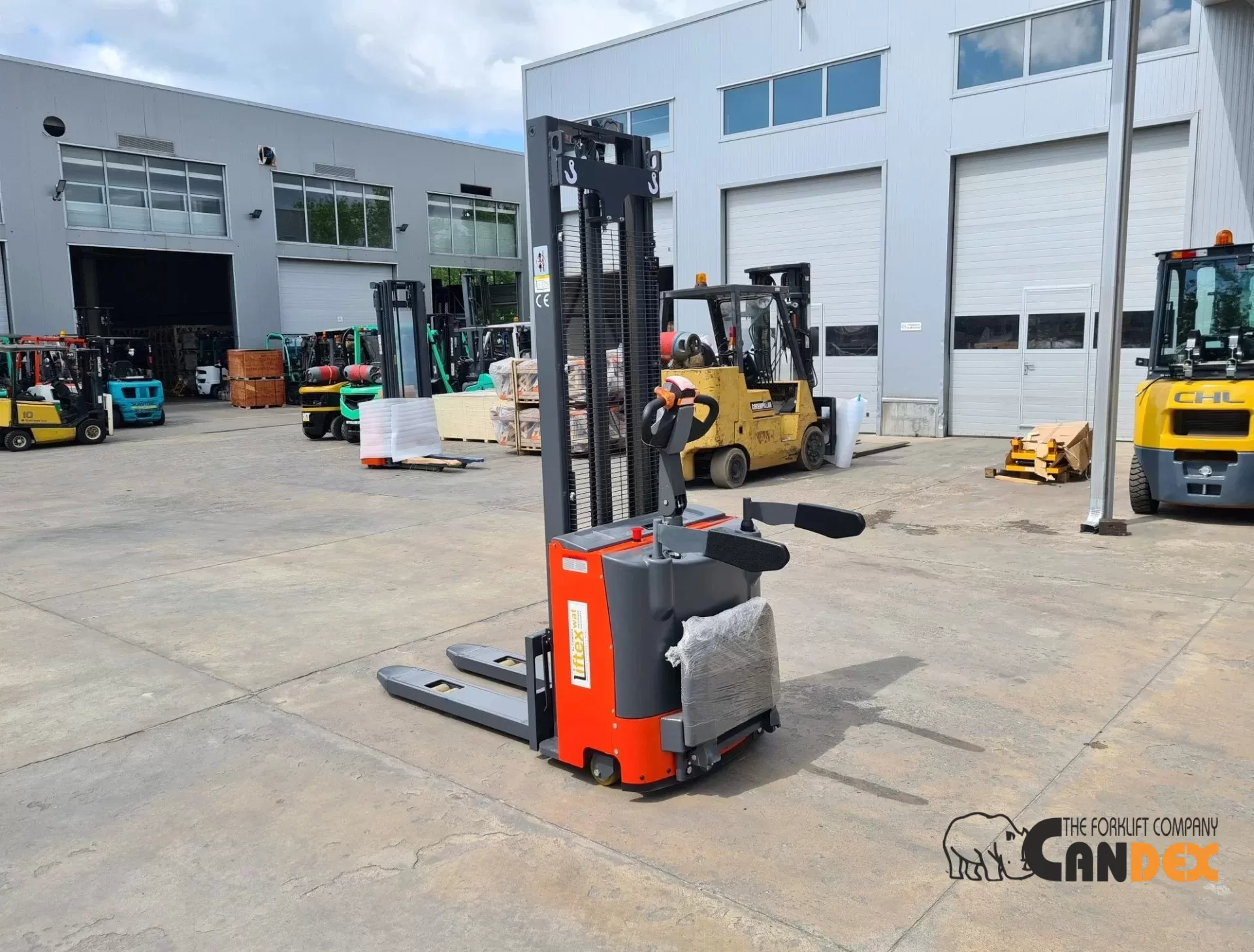 transpalet electric cu platforma pentru rafturi stivuitor electric 1.5 t la 3.6 m
