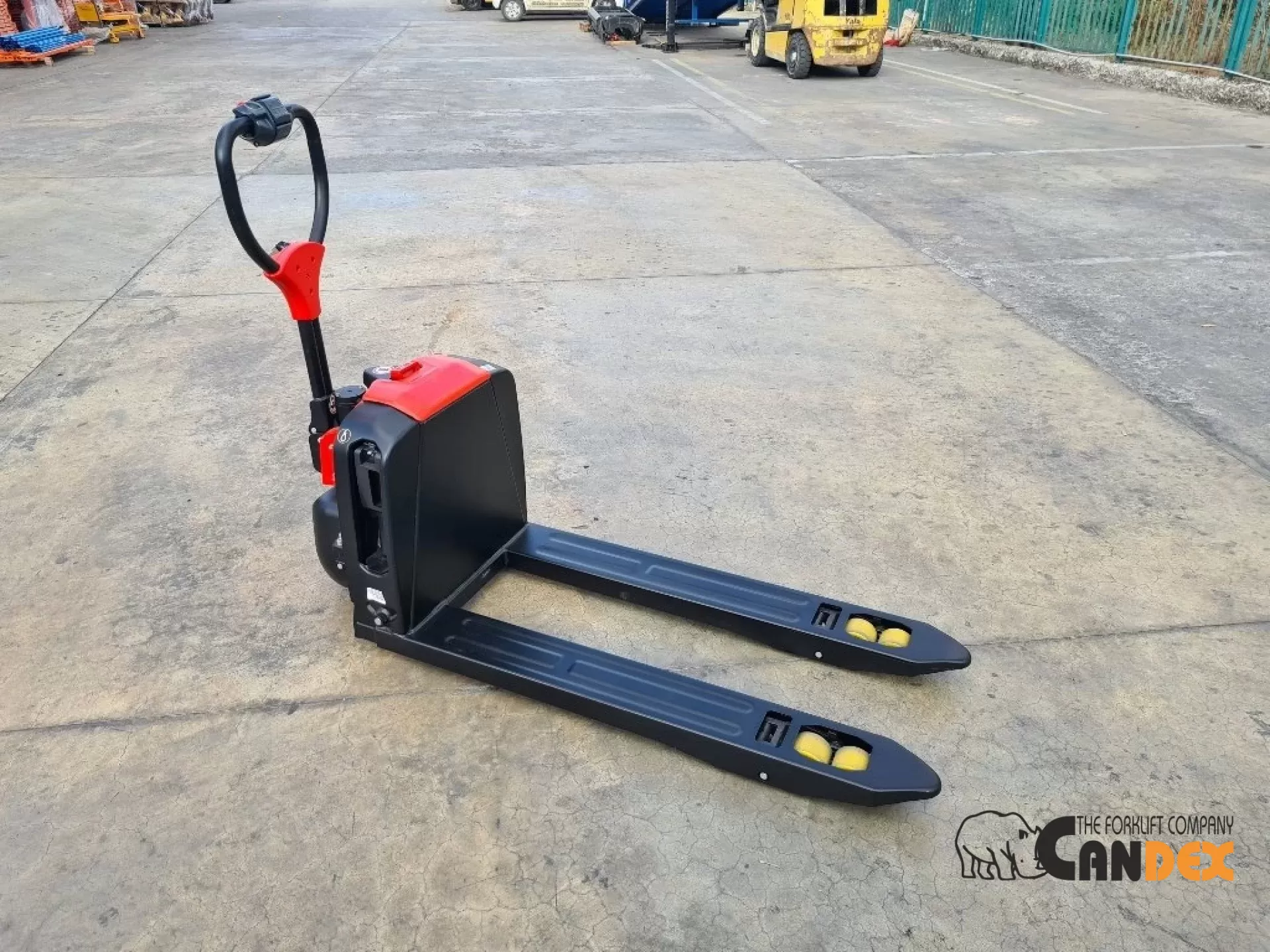transpalet electric 1.5 tone spatii inguste camion tir curier Ep  F4