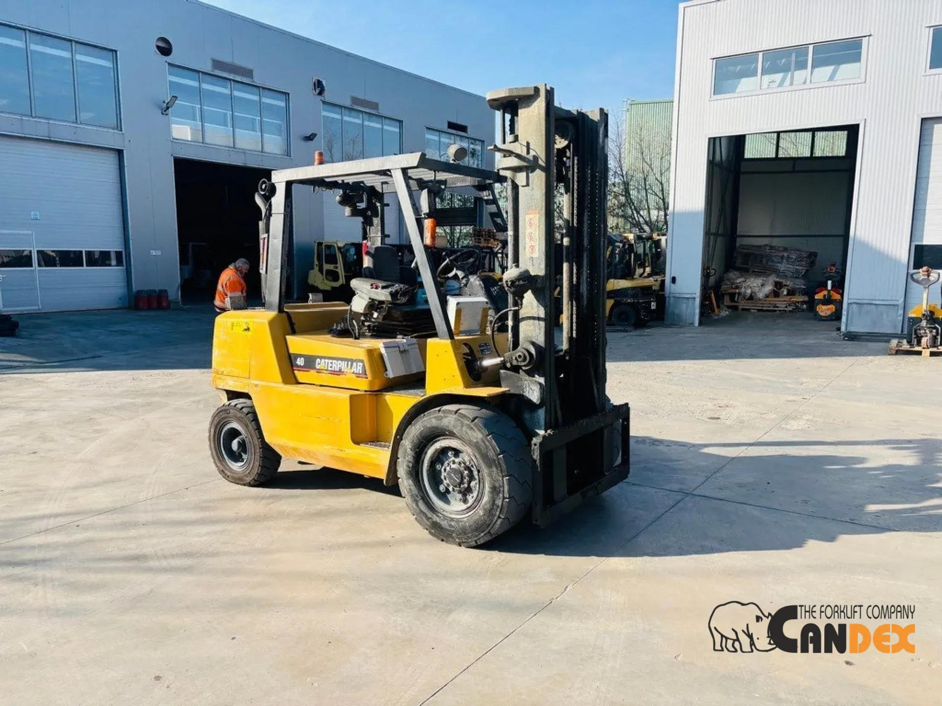 motostivuitor diesel 4 tone SH Caterpillar an 2007