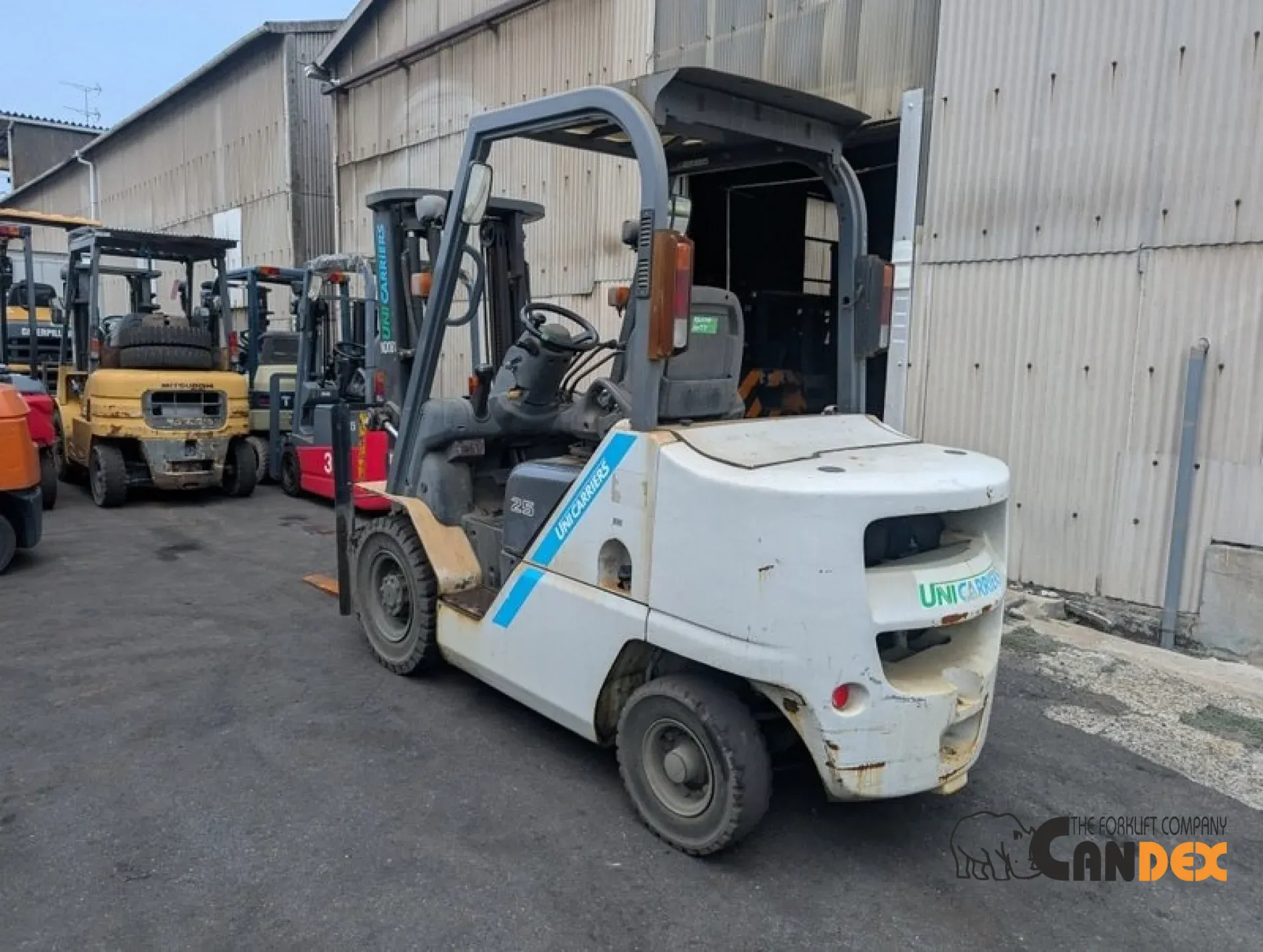 motostivuitor diesel 2.5 tone folosit Nissan an 2016